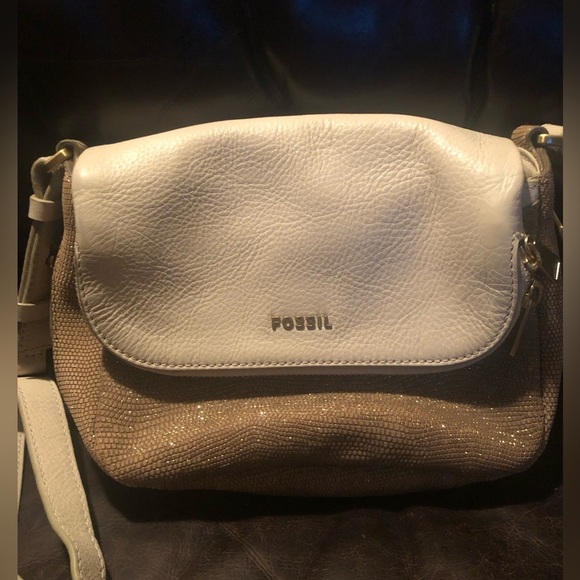NWOT Fossil Preston Flap Crossbody in Metallic Gold & Cream Summer Travel - Picture 5 of 12